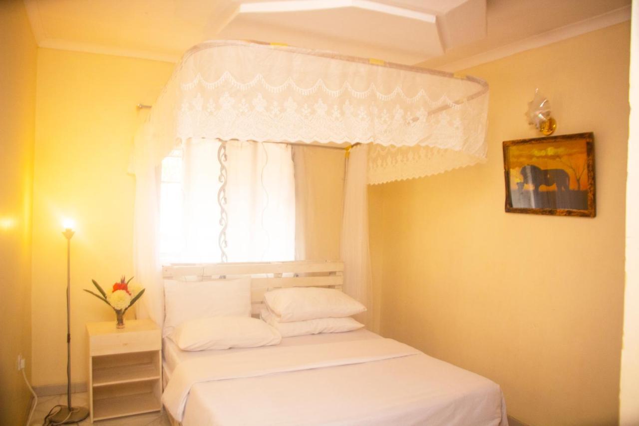Wakawaka Hostel Arusha Exteriör bild