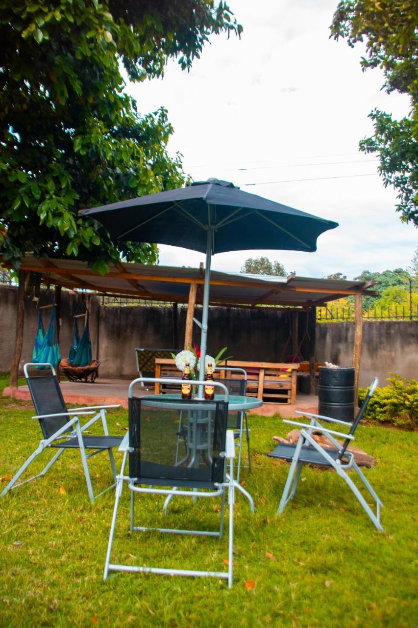 Wakawaka Hostel Arusha Exteriör bild